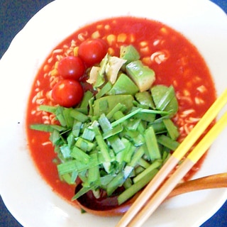 野菜だけのトマトラーメン